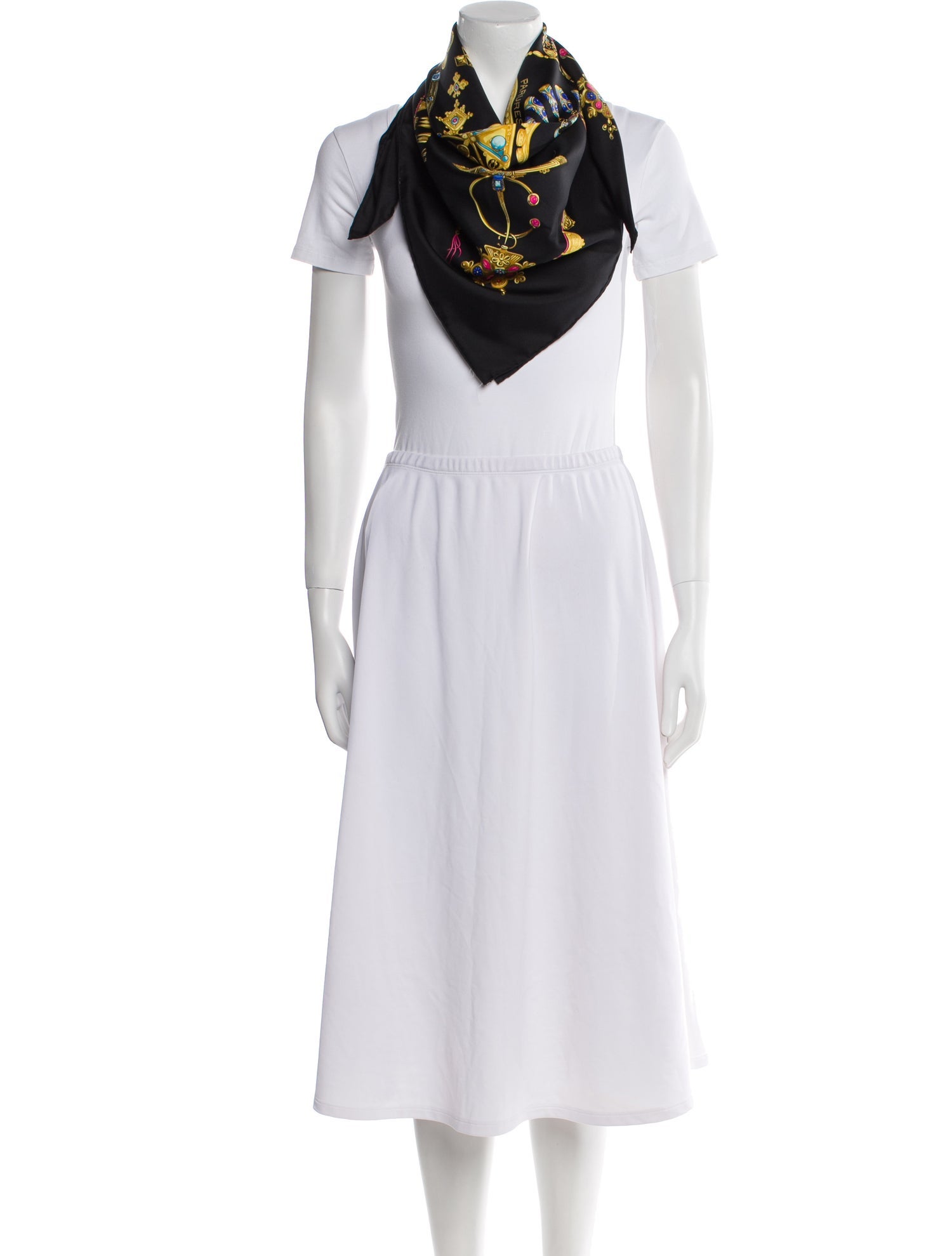 Hermès Parures Des Sables Silk Scarf